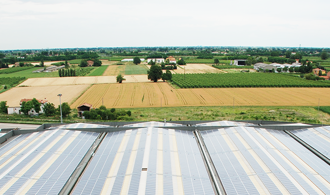 32.000 squared meters of solar panels